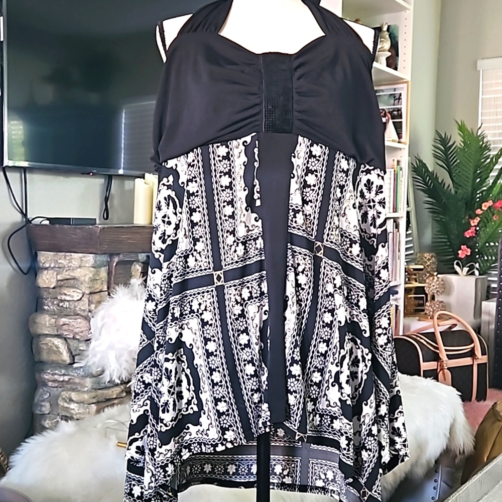 Beautiful NWOT Penningtons top